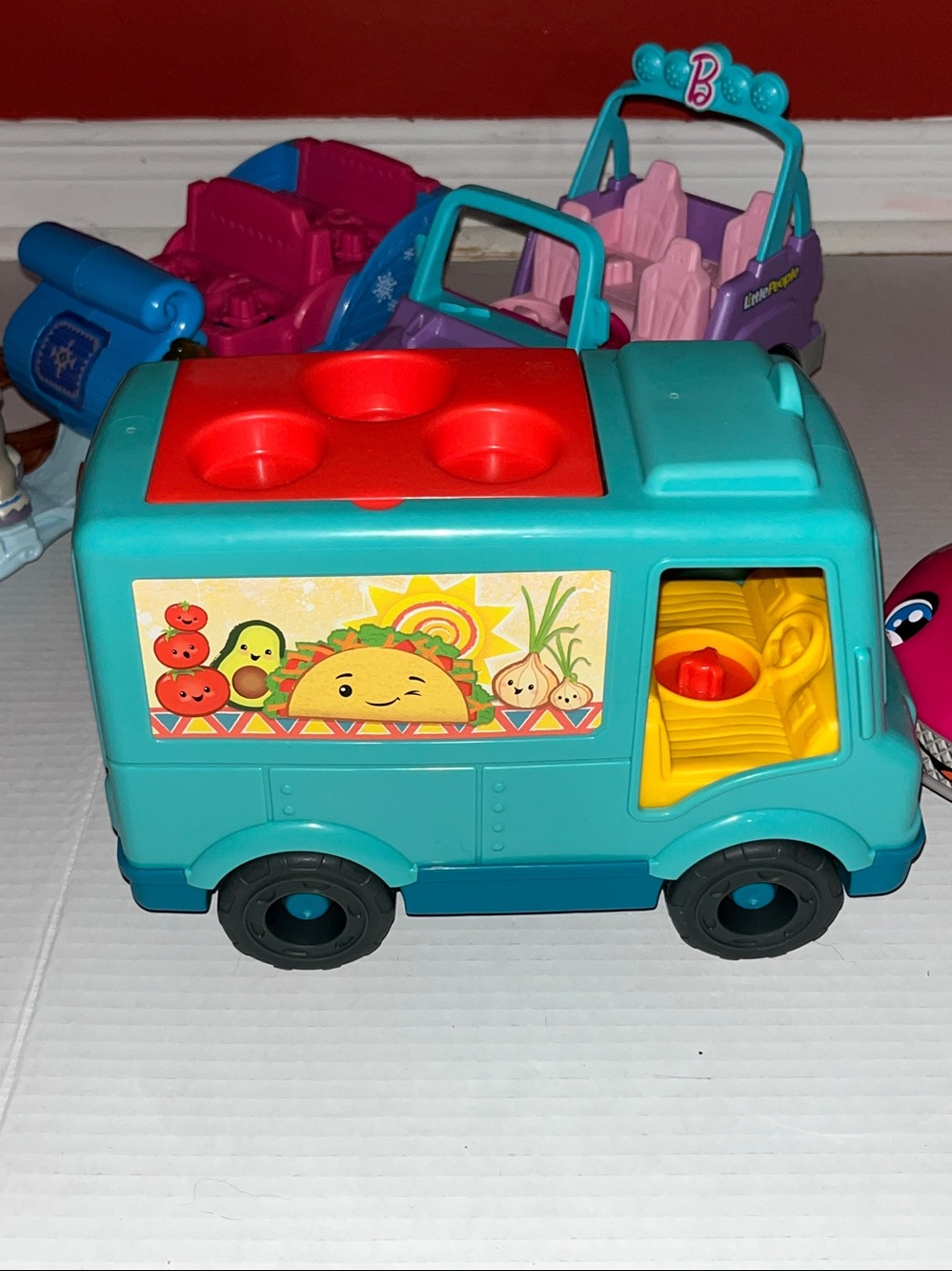 Little people Cars convertible & Jeep Barbie Taco truck 2 Sleigh Frozen Princess - Picture 10 of 16